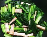 味覇だけで味付け！小松菜の中華炒め作り方3写真