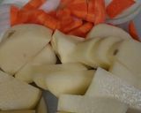 とりむね肉とじゃがいもの味噌汁作り方1写真