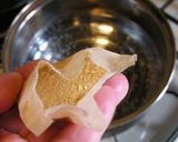 残った餃子のタネ（具）で中華風スープ♪作り方3写真
