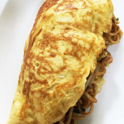 オムそば️‎‎(‎˙Ⱉ˙)プロフ必読様 ふわとろオムそば by monemaruku 【クックパッド】 簡単おいしい