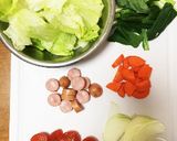 トマトとレタスのスープがサンラータン？作り方1写真