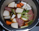 カブとハンバーグの圧力鍋野菜煮込み作り方4写真