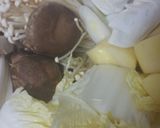 豚肉とギョーザのキムチ風鍋作り方1写真