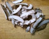 簡単！ つみれ 卵 椎茸の お吸い物＊°作り方1写真