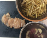 鶏胸肉とさつま芋とごぼうの炒め煮作り方1写真