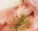簡単お洒落♪鶏胸肉のマジックソルトソテー作り方1写真