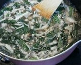 風邪気味の人に　にらときのこのスープ作り方4写真