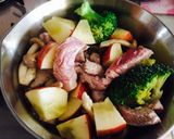 *りんごと豚肉のアヒージョ*作り方5写真