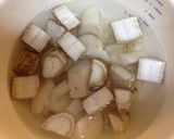 根菜とカボチャの黄色いシチュー圧力鍋で。作り方1写真