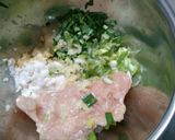ニラ入り鶏団子 白菜 豆腐の 味噌煮込み作り方6写真
