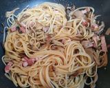 秋簡単昼食夕飯！ワンパンきのこのバター醤油パスタ作り方5写真