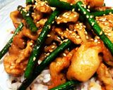 にんにくの芽と豚肉のピリ辛スタミナ丼作り方4写真