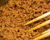 甘辛が大人気！豚そぼろの三色そぼろ丼作り方2写真