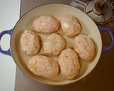 食パンでふわふわ煮込みハンバーグ作り方5写真