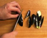 チーズ入り肉団子のトマトソース煮込み♪作り方4写真