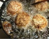 チーズ入り肉団子のトマトソース煮込み♪作り方6写真