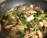 小松菜とキノコの和風醤油炒め作り方8写真