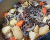 絶品☆簡単♡ルクルーゼで無水肉じゃが♪作り方6写真