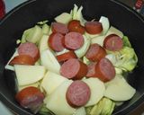 スモークソーセージとキャベツの煮込み作り方2写真