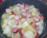 スモークソーセージとキャベツの煮込み作り方3写真
