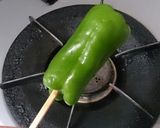 荒業！ピーマンの薄皮剥き作り方1写真