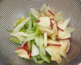 セロリとリンゴのさっぱりサラダ作り方1写真
