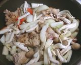 白菜と手羽元のにんにくバタースープ作り方4写真