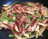 炒めだけのコツ♪コンビーフじゃがいも炒め作り方6写真