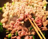 ヨシダソースで簡単♡さつまいもと豚ひき肉作り方1写真