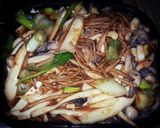 牡蠣とエリンギと長ネギの甘いチリ煮込み作り方2写真