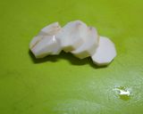 里芋のガーリック炒め作り方1写真