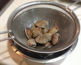 2人de仲良く♡本格*パエリア~あさり作り方1写真