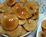 開きナメコと乾燥ワカメの焼きキノコ作り方2写真