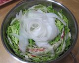 デコ鍋！スライス大根でバラの花の鍋作り方4写真