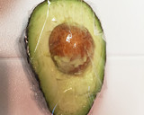 ★簡単半分アボカド保存方法作り方1写真