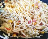 野菜たっぷり醤油バターDEペペロンチーノ作り方7写真