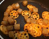 ピリ辛！こんにゃくと蓮根の炒め物作り方5写真