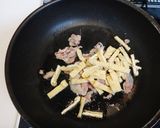 もやしと油揚げのピリ辛☆すりごま味噌炒め作り方3写真