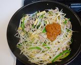 もやしと油揚げのピリ辛☆すりごま味噌炒め作り方4写真