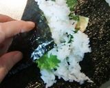 チコリとかにかまぼこでふんわりおにぎらず作り方3写真