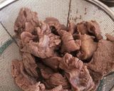 やわらか牛スジビール煮込み★土鍋で簡単☆作り方1写真