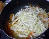 さつま揚げとたっぷり野菜の焼きうどん♡作り方3写真