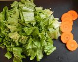 材料4つで簡単★クリスマスリースサラダ♪作り方1写真