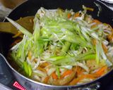 さつま揚げとたっぷり野菜の焼きうどん♡作り方6写真
