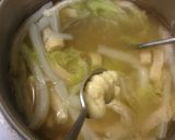 生姜たっぷり白菜と揚げのお味噌汁。作り方3写真
