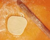 カナダでもできるよ おいしい餃子の皮作り方7写真