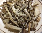 バター風味の魚の照り焼き、キノコ添え作り方2写真