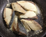バター風味の魚の照り焼き、キノコ添え作り方3写真