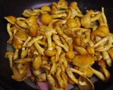 鳥海なめことベーコンのバター醤油炒め♪作り方3写真