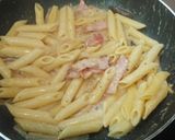 一人前のカルボナーラ！生クリームとペンネ作り方7写真